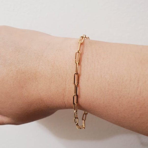 Jewelry - Bracelet (clip style)